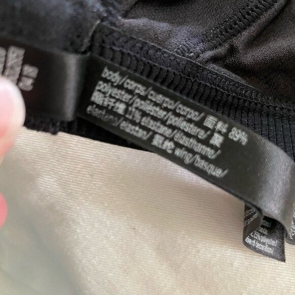 Victorias Secret 34B Sports Bra Gray Black Wireless Racerback High Impact Gym - Picture 8 of 9